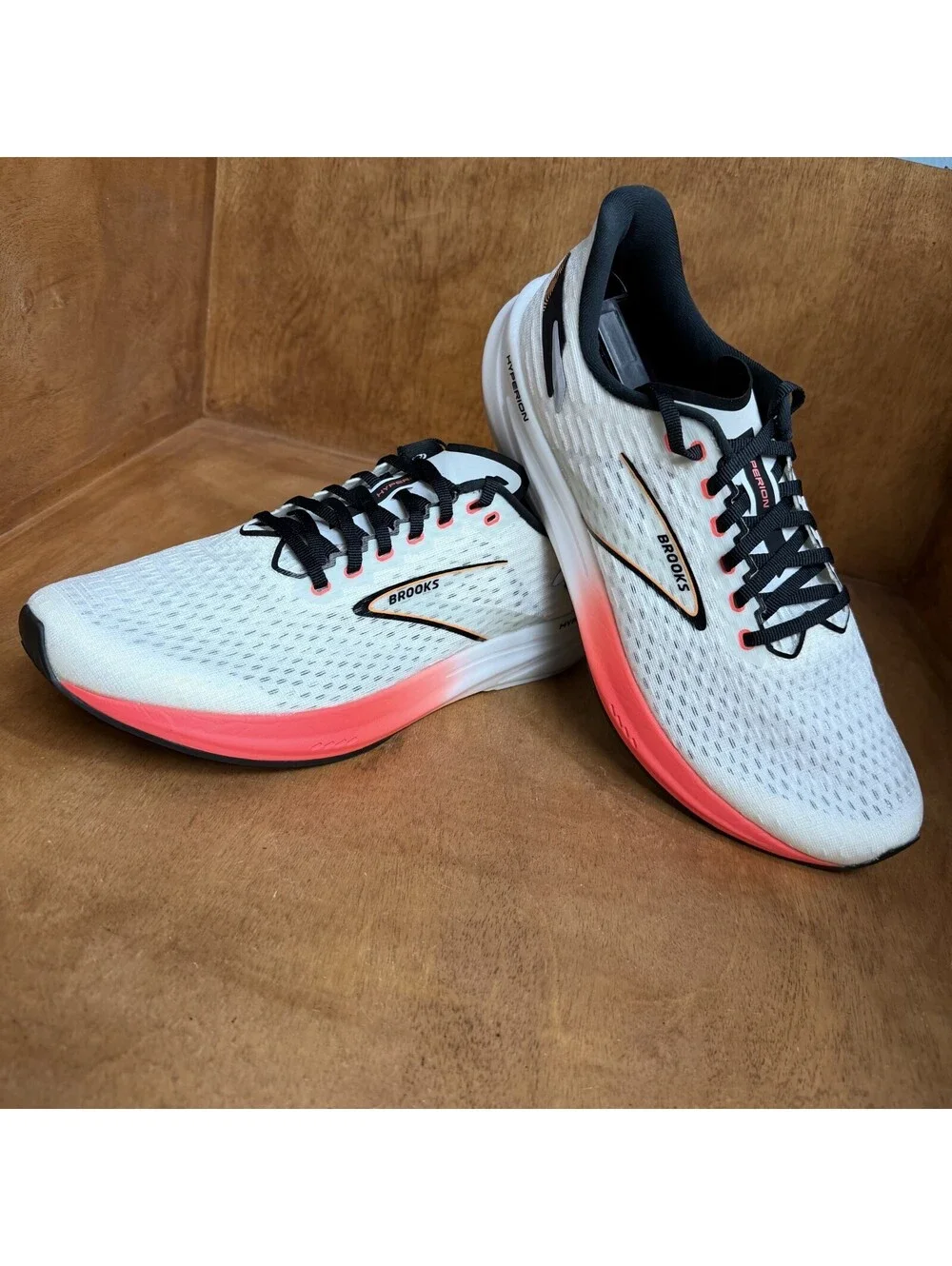 Brooks Hyperion Shoes Mens 11.5 D White Fiery Coral Running Sneakers 1104071D497